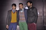 Abhay Deol, Siddharth Malhotra, Aditya Roy Kapur at Blackberry night in Mumbai on 4th Oct 2013 (191).JPG